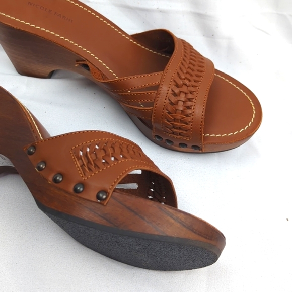 FINAL SALE 🆕🌿NICOLE FARHI SANDALS🌿 - Picture 15 of 16